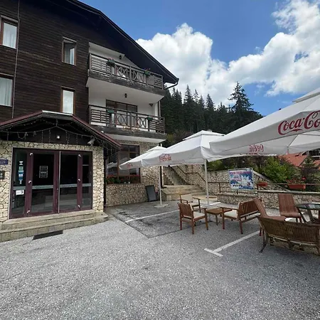 Pine Forest 409 Aparthotel Pamporovo