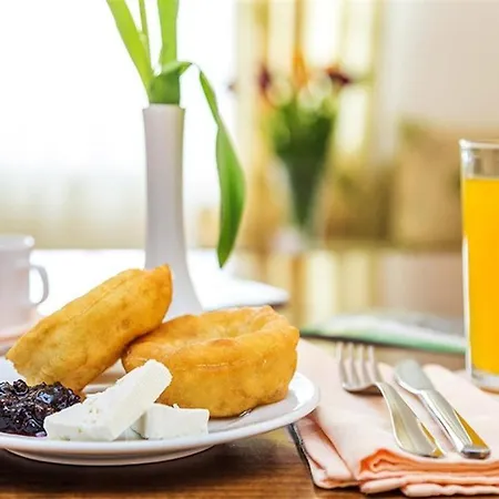 Pine Forest 409 Aparthotel 4*