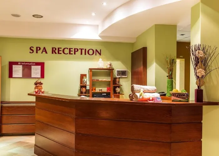 Pine Forest Aparthotel